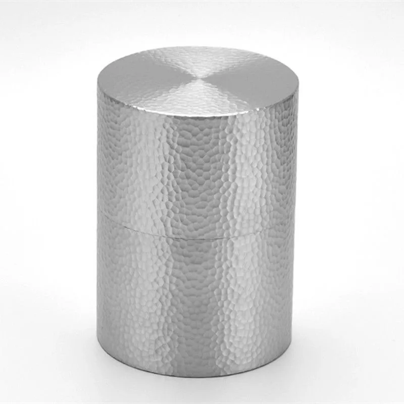 large sealed green tea fresh-keeping cans, half a catty of white tea metal tinware, Japanese-style handmade cans