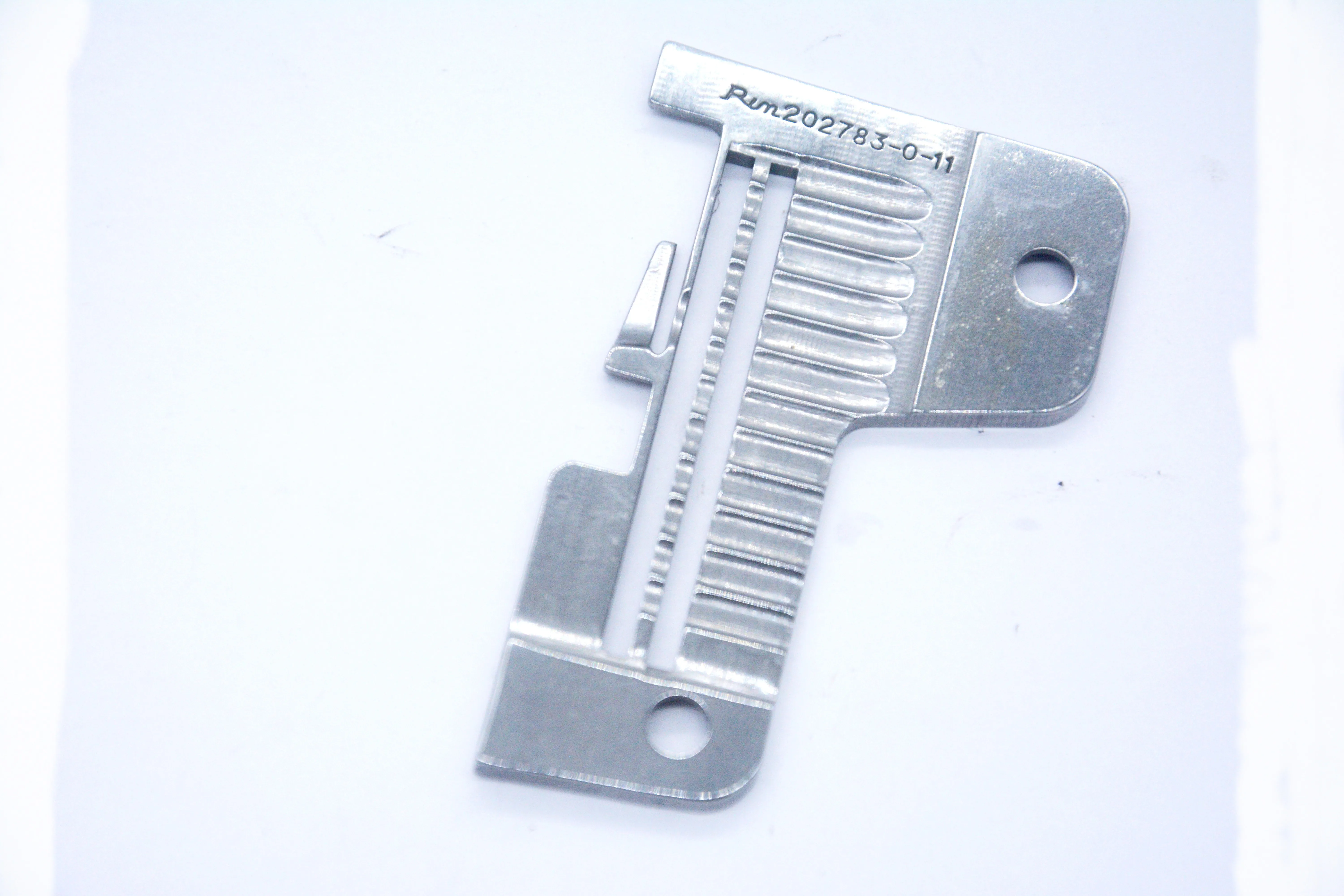 202783-0-11 NEEDLE PLATE FIT FOR RIMOLDI SEWING MACHINE NEEDLE PLATE 20 27 83-0-11