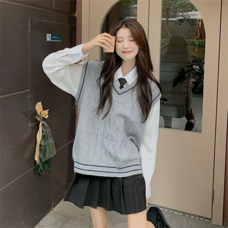 Sweater Vest Women Preppy Knitwear V-neck Loose Japanese JK All-match Retro Gentle Jumpers Sweet Girls Soft Sleeveless Sweaters