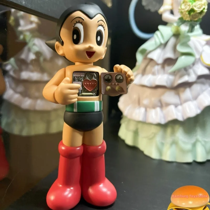 

Astro Boy Standing Eye Closing 135mm Black Astro Boy Doll Iron Arm Dark Anime Trend Play Hand Toy Decoration