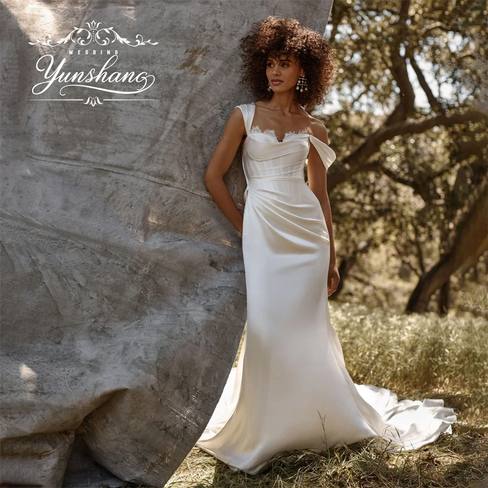 YunShang Maßgeschneidertes Schatz-Spaghetti-Träger-Meerjungfrau-Hochzeitskleid, rückenfrei, Spitze, Stickerei, 2025, Sweep-Zug, Rüschen, elegant