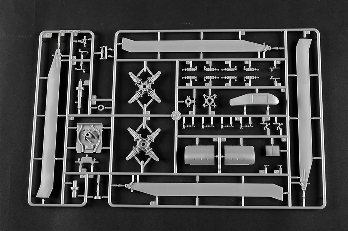 Trompetista-Early Military Plastic Assembly Model Kits, AH-64A, 05114, Escala 1:35