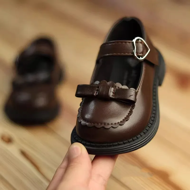 

Baby Girls Walking Shoes Soft Bottom Kids Flats Princess Shoes Non-slip 2026 Brand New Toddler Leather Shoes Round Toes Trendy