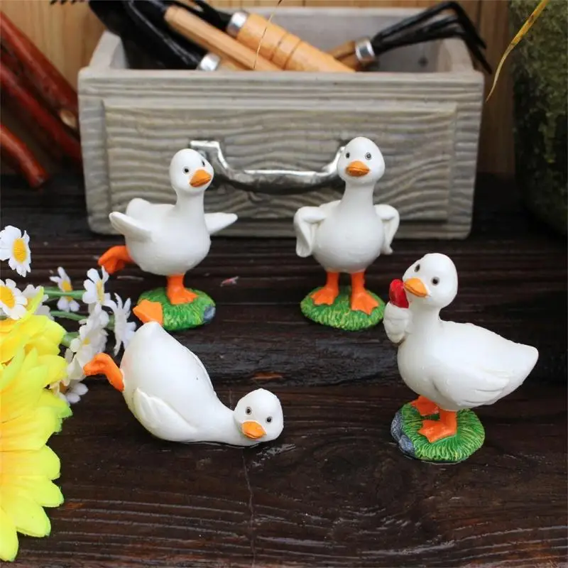 2025 NUEVO 4pcs Modelos resinas pato adornos para amantes los animales Home and Party Decorations