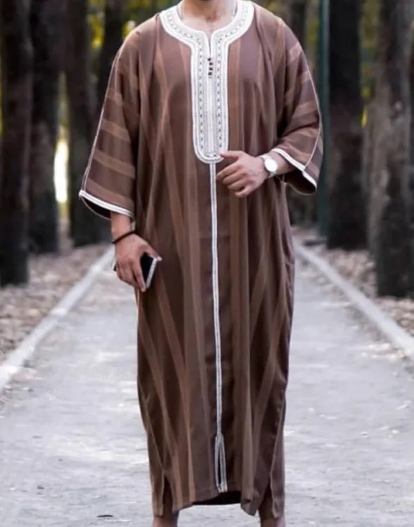 

New Style Embroidered Traditional Men Islamic Dubai Jubbah Muslim Men'S Thobe Morocco Thobes Islamic Clothing Ramadan Robe Abaya