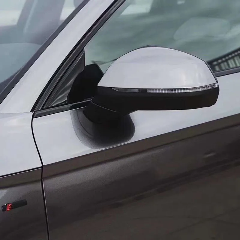 غلاف سيارة TSAUTOP فائق اللمعان معدني PET باللون الرمادي الفاتح من الفينيل