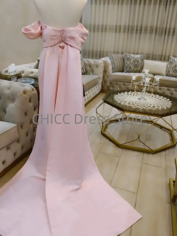 Vestidos de Noche rosas con hombros descubiertos, sin mangas, con capa, plisado con cuentas, vestido de fiesta de satén, batas de fiesta personalizadas