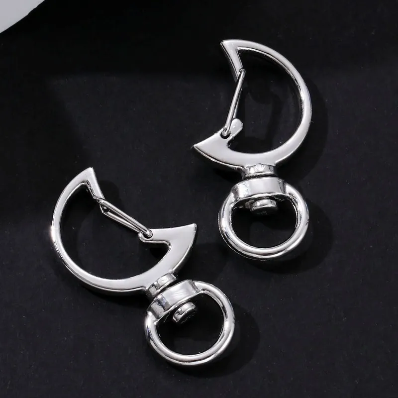 2pcs/5pcs New Different Kinds Of Keychain Silver Color Cute Alien keychain For Making Handmade DIY Jewelry Accessories Necklace