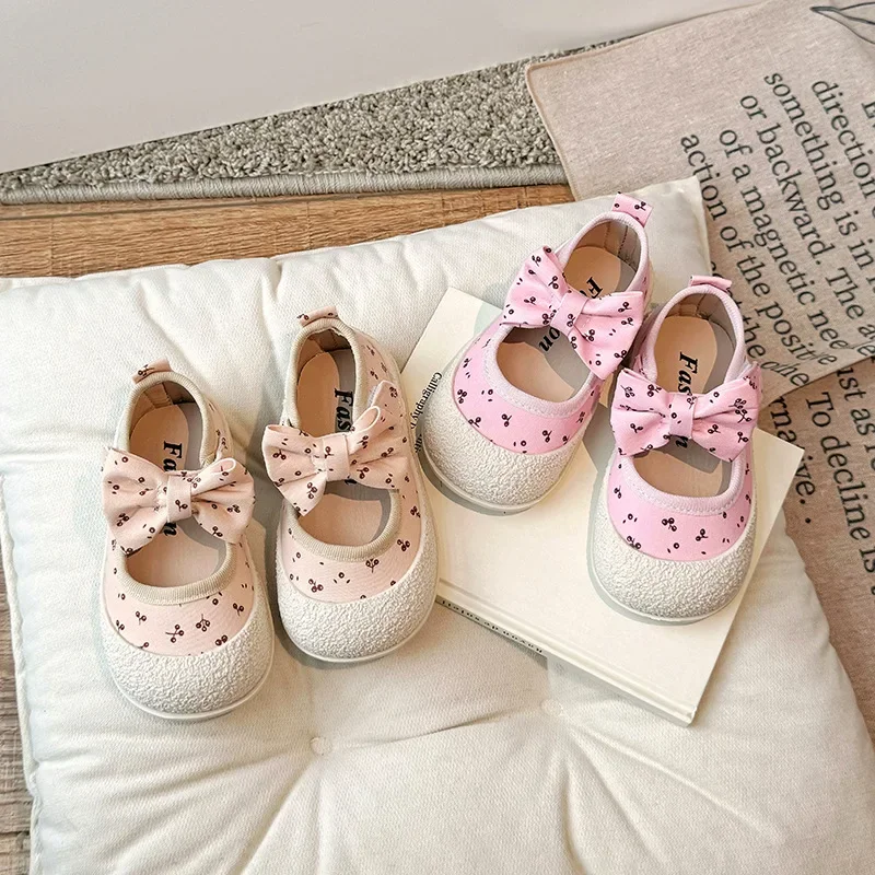 Scarpe di tela per ragazze primavera autunno New Bow Print scarpe da principessa per bambini scarpe Casual per bambini comode e traspiranti scarpe