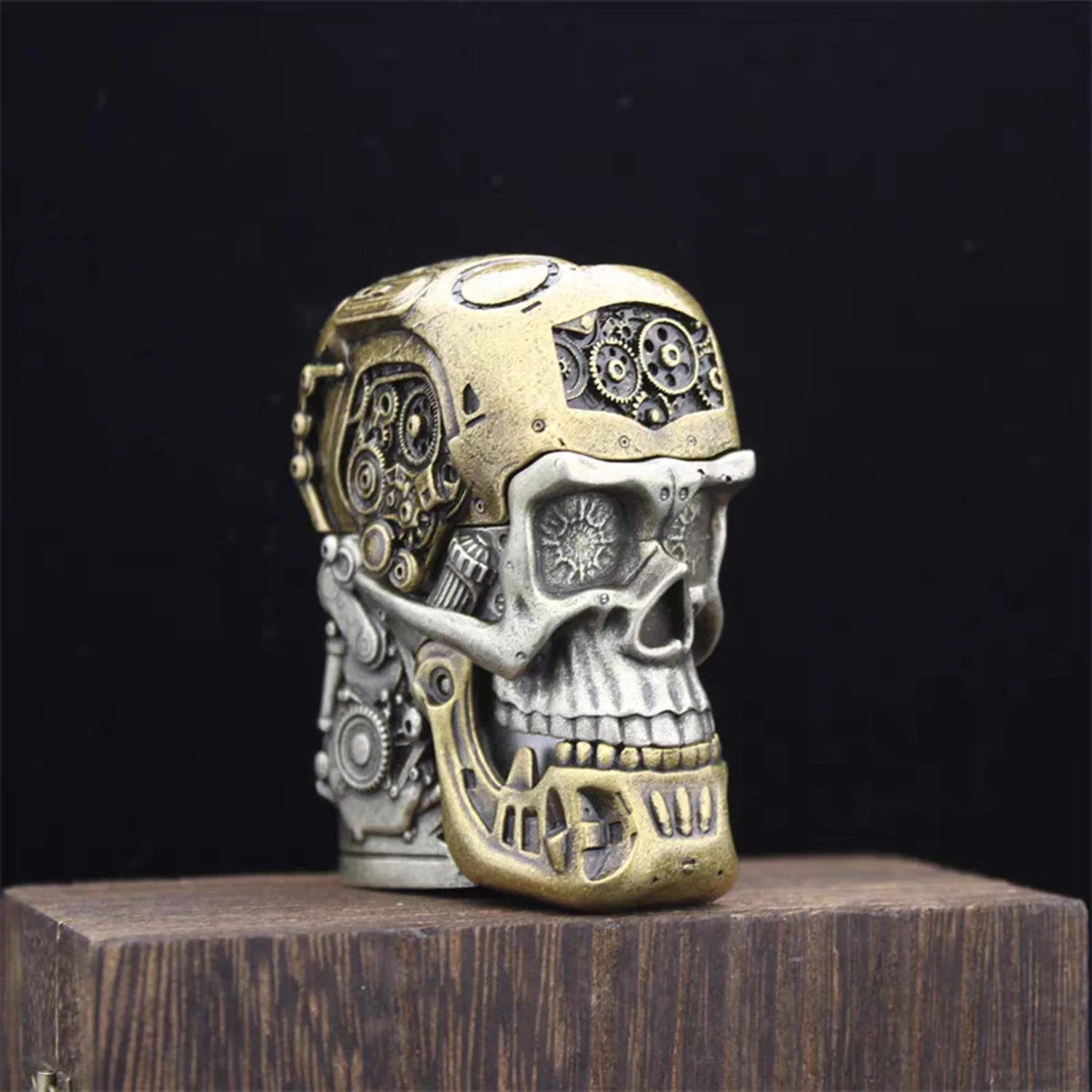 New mechanical skeleton fuel lighter, classic windproof grinding wheel lighter, cigarette accessories, men's gift