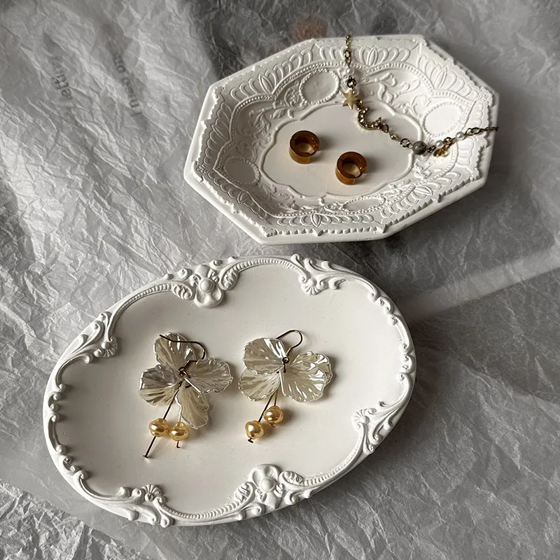 European Style Plaster Tray Decorative Display & Jewelry Organizer with Carved Floral Design Photo Prop for Home Decor