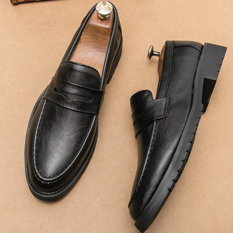 Trend Casual Business Shoes Men Retro Men's Dress Shoes High Quality Office Leather Loafers Man Social Leather Shoes Male