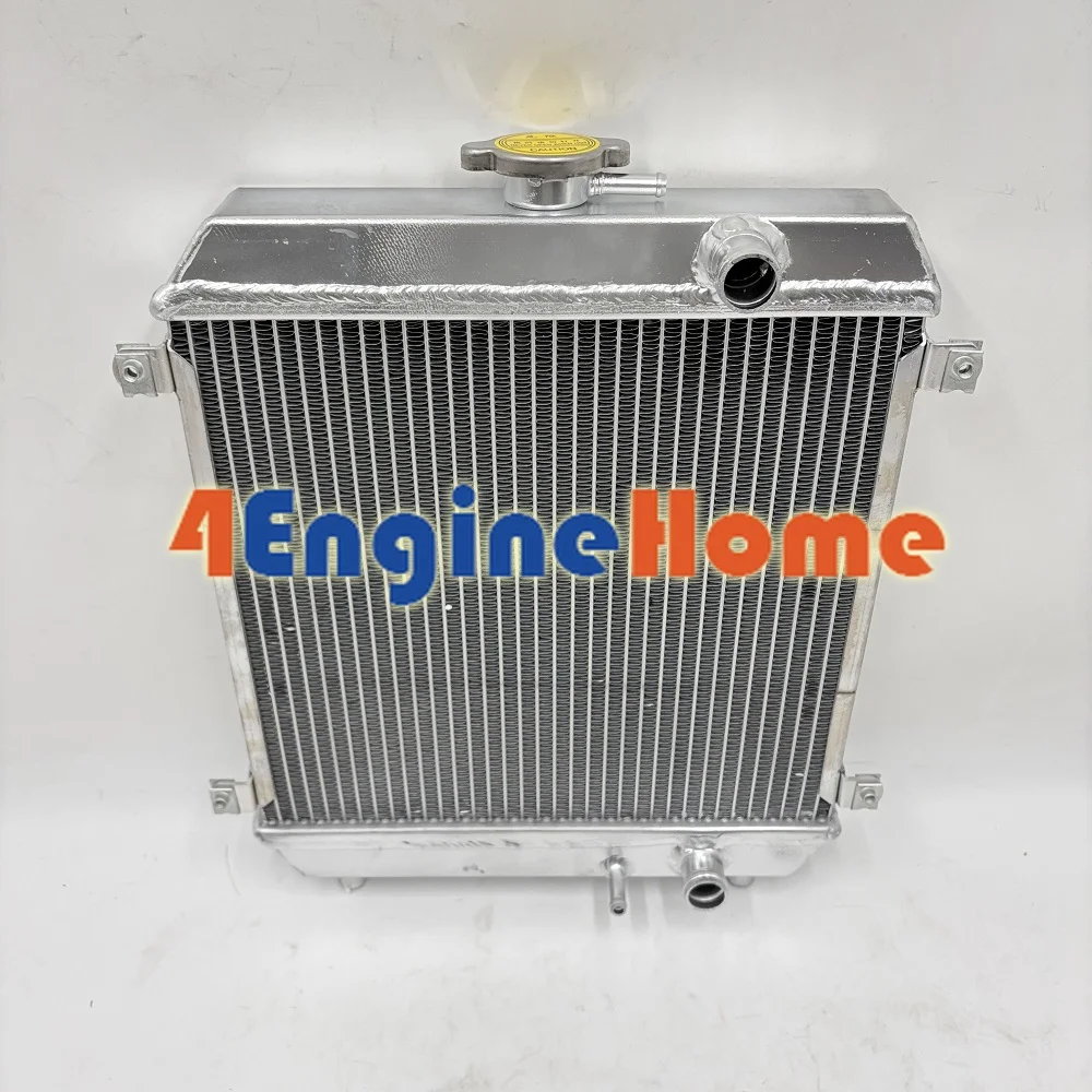 

Water Tank Radiator RA021-42300 for Kubota Excavator K008 U10 Engine D722