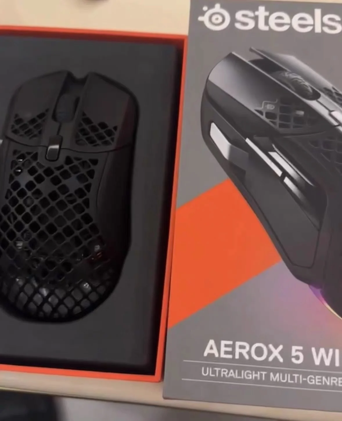 SteelSeries Aerox 5 Wireless Hollow‑Shell Gaming Mouse Ultra‑Lightweight Wireless Computer Mice For E‑Sports Competitive Game PC