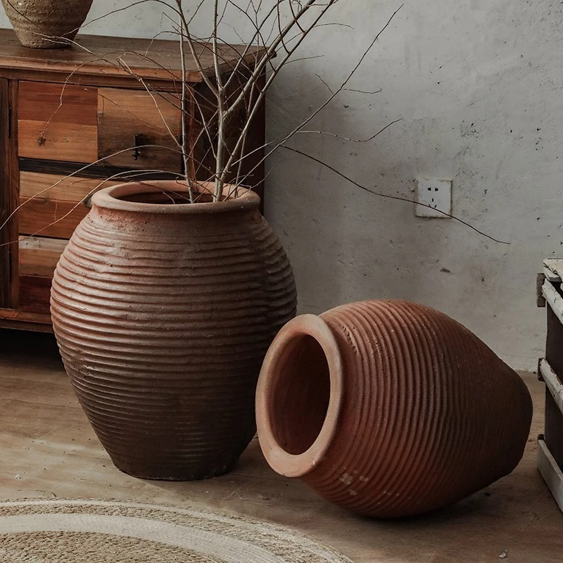 Vintage clay pots, flower pots, floor-to-ceiling pottery, homestays, decorative pottery, ornaments, stoneware pots, handmade cla