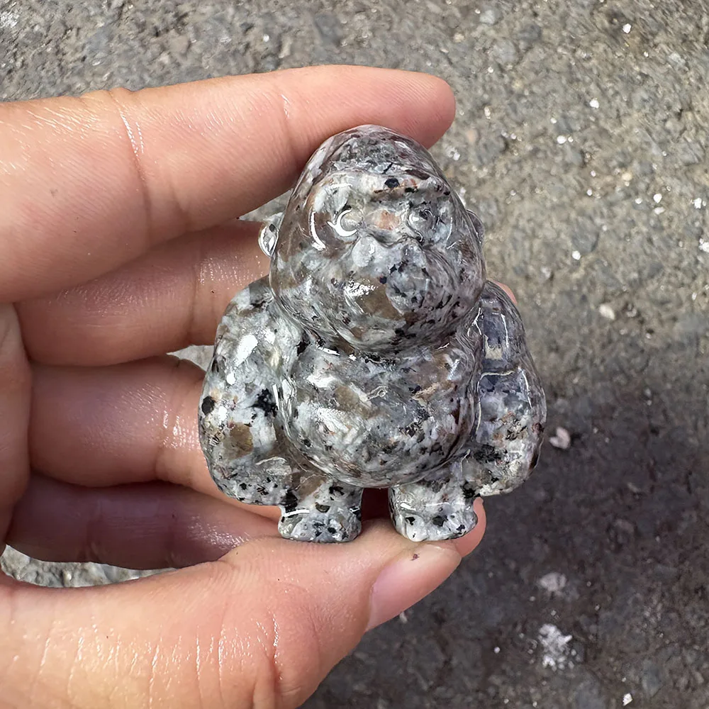 Natural Yooperlite Gorilla Figurine - 5cm Polished Gemstone Wild Animal Sculpture for Reiki Healing & Display