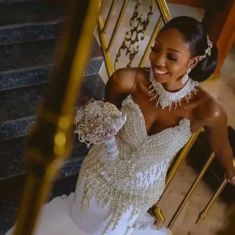 Personalizado brilhante sereia vestidos de casamento alta pescoço ilusão sem costas sem mangas capela trem renda frisado cristal tule nupcial