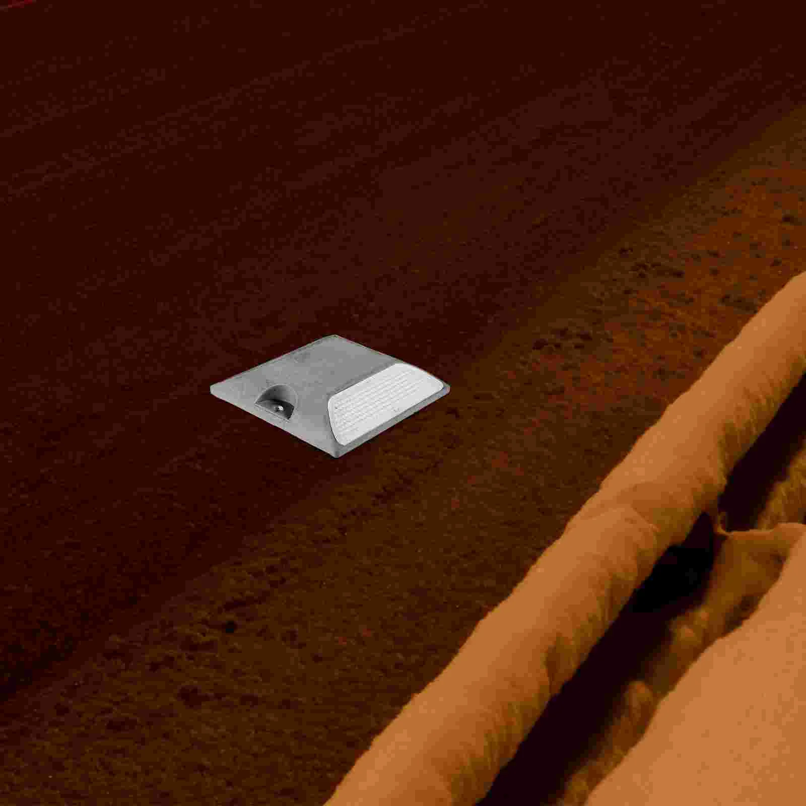 2 Pcss Road Stud Pavement Markers Pole Double Sided Reflectors Plastic Security Posts for Driveways Garden Kit