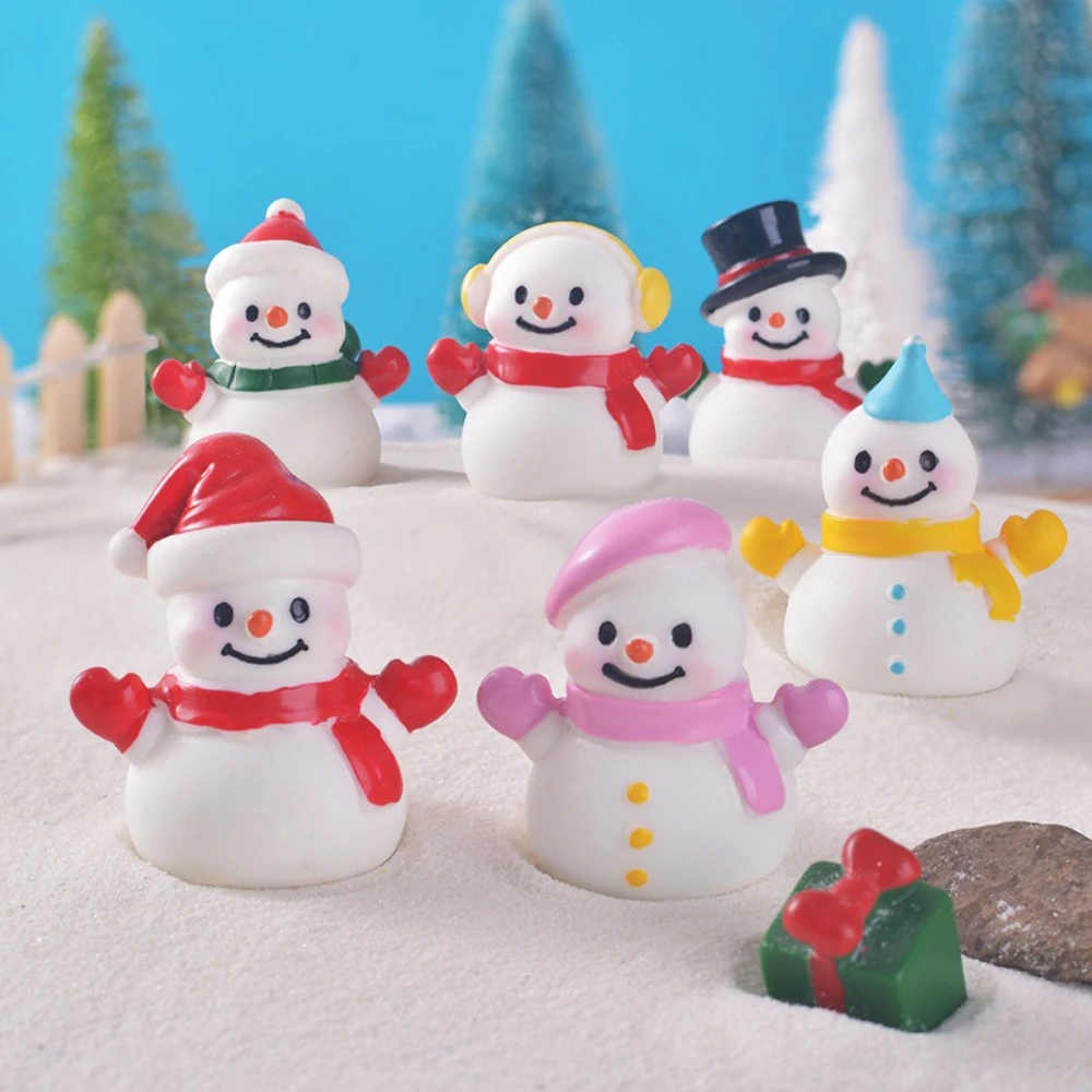 Mini Christmas Snowman Figurines Cute Xmas Table Decoration Hand Painted Lightweight for New Year Decor 6 Styles
