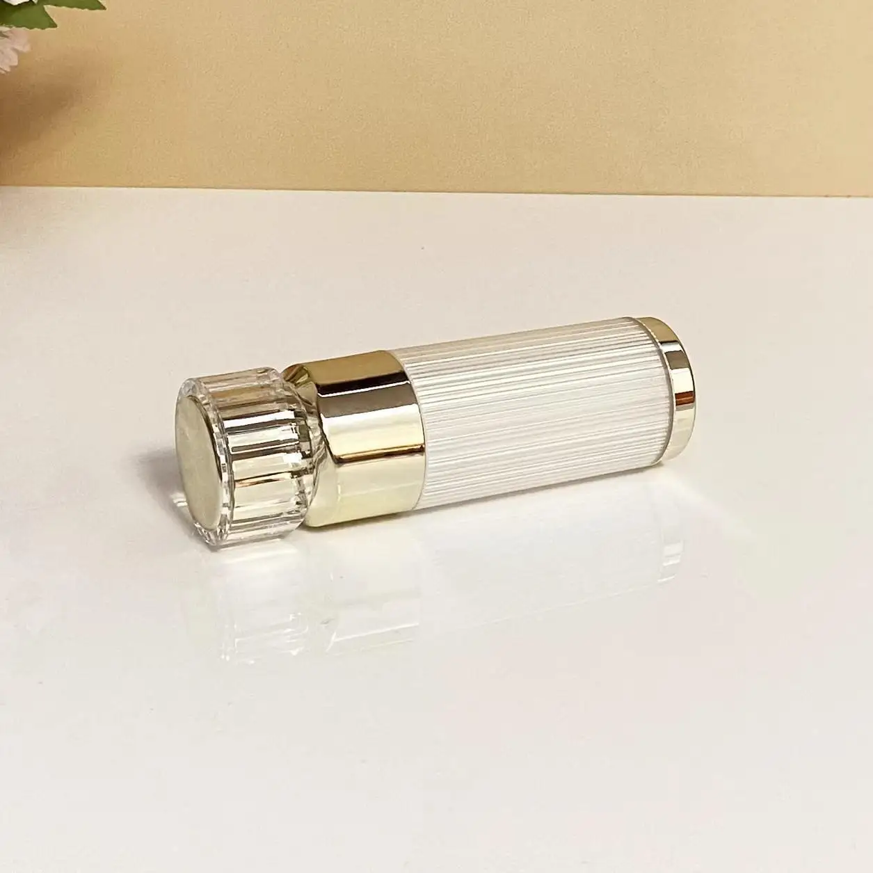 Empty Refillable Bottles High Quality 30/50/100ml Pearl White Acrylic Jar Cosmetic Bottle Portable Cream Lotion Jar Pump Bottle