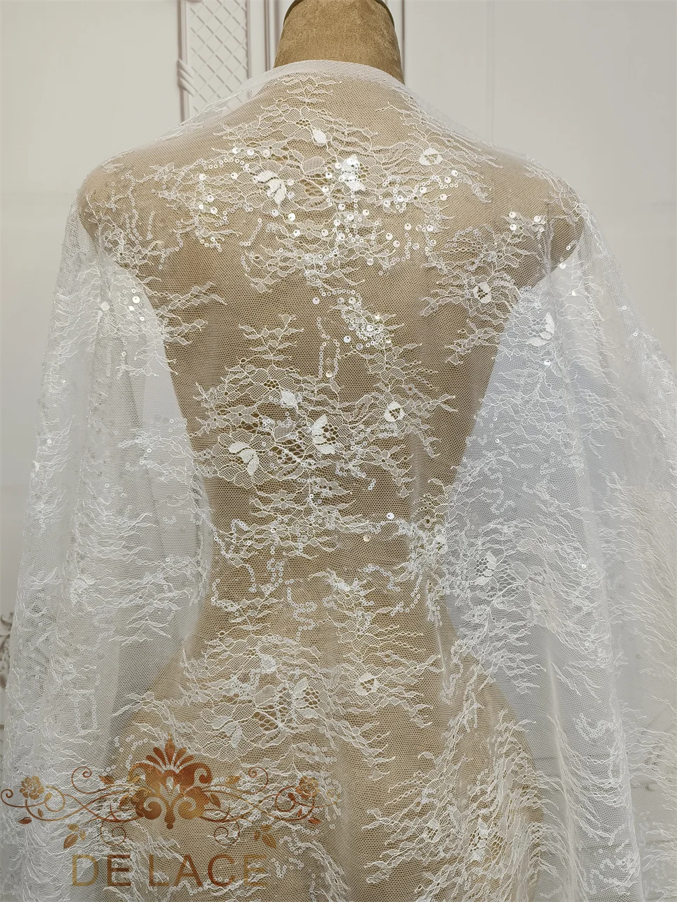 

Мягкая ткань на подкладке свадебного платья с блестками и цветочным узором, кружевная ткань на подкладке шантильи для свадебного платья