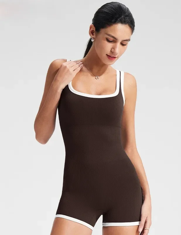 ملابس داخلية نسائية بسحاب بدون أكمام بدون حمالات مكشوفة الأكتاف قمصان رسن منخفضة الخصر بدون ظهر مرنة على شاطئ البحر مثيرة