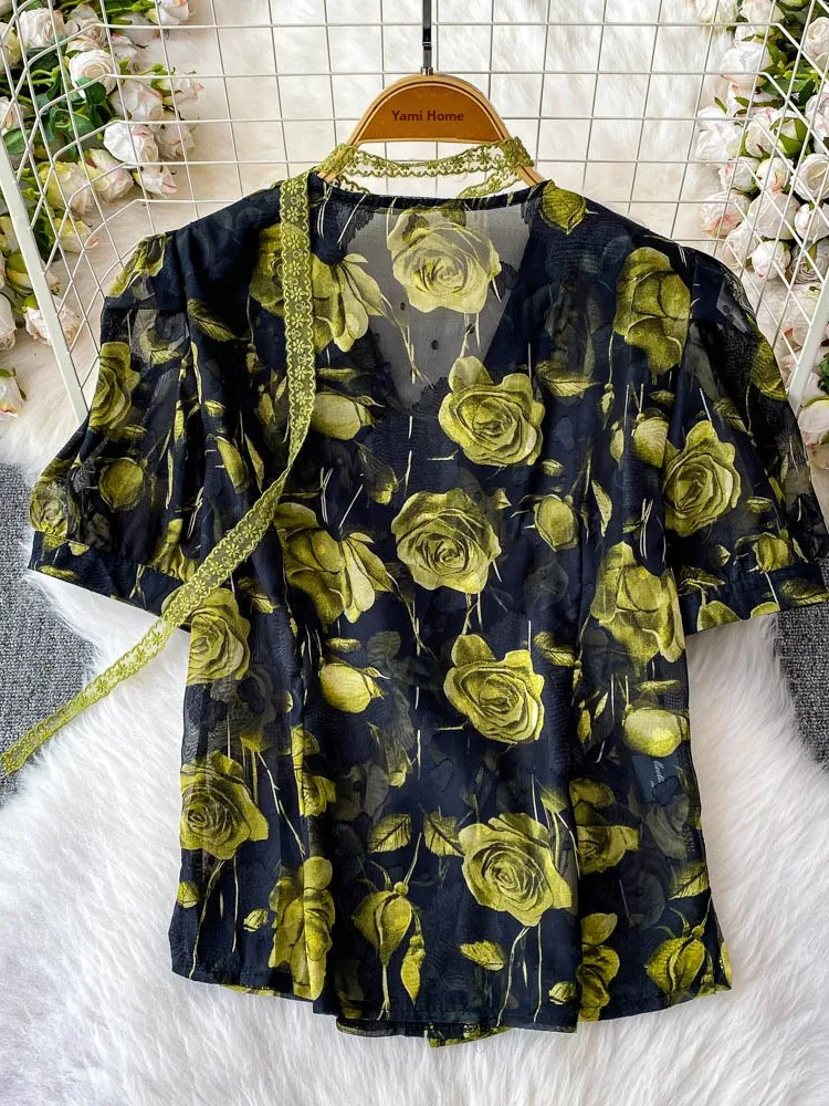 

2025 New Yellow Rose Print V-ne Padded oulder ort Sve irt Women's Sexy Top Hanging Ne Slimming Top Korean Sle