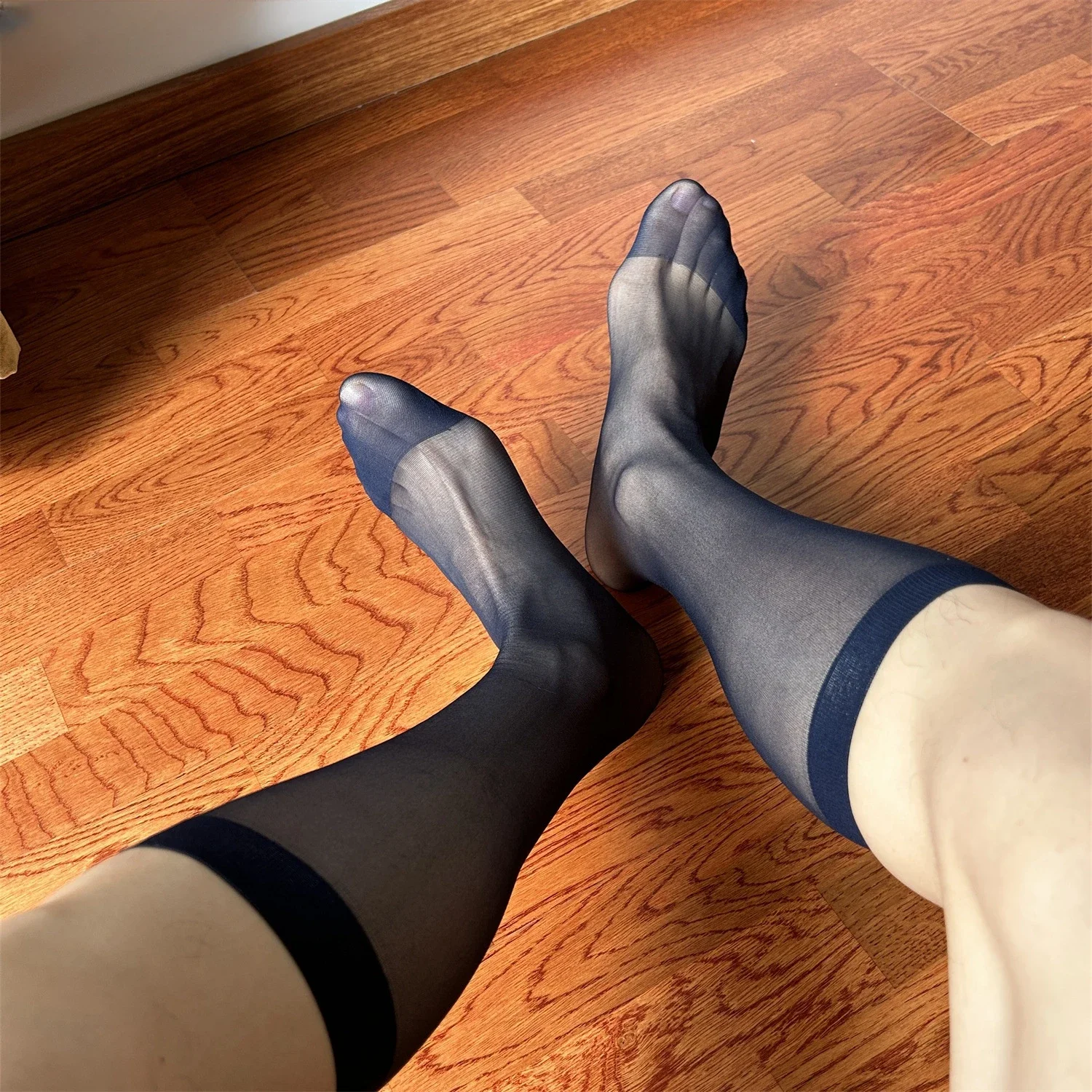Good Quality Men's Ultra‑Thin Sheer  High Stretch Breathable Deodorant Wide Cuff Gentlemen Dress Socks Socks