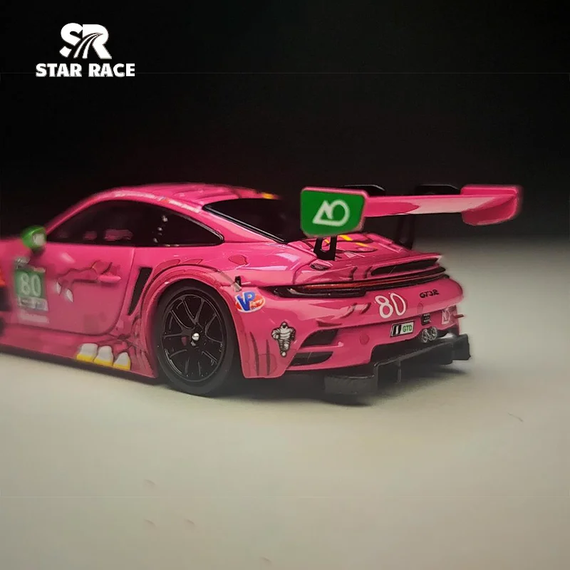 1:64 Sr911 Gt3 Groene Dinosaurus Poeder Dinosaurus Serie Simulatie Legering Miniatuur Diecasting Auto Model Aangepaste Collectie Speelgoed Cadeau