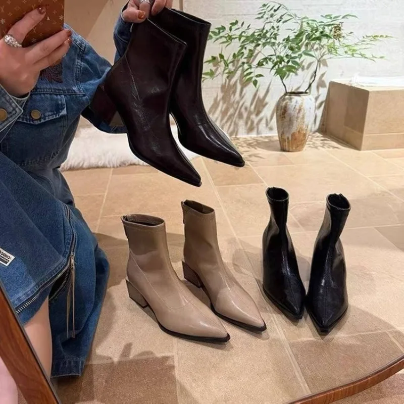 2026 Street Style Designer Vintage Pointed Toe Zipper Women Ankle Boots Autumn Winter Fashion Square Heel Shoes Botas Mujer 541