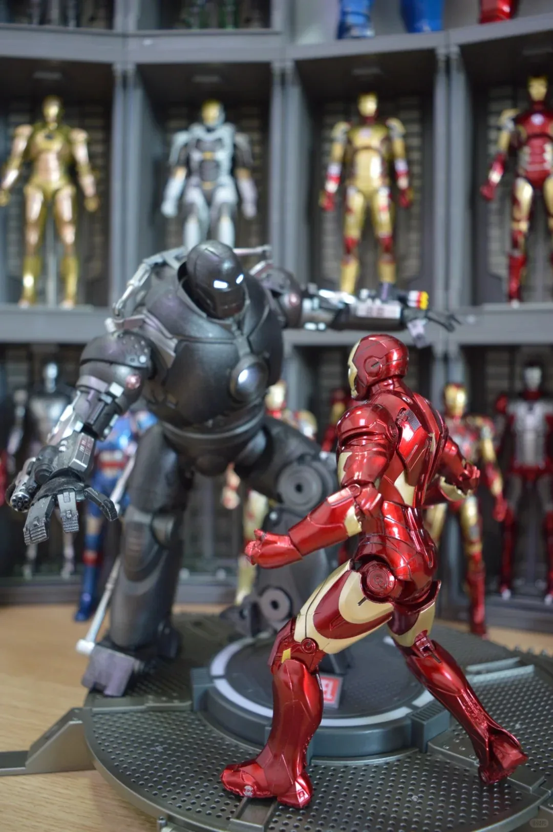 

Movie Iron Man 1 Action Figure Iron Monger Vs Iron Man Complete Set Toy The Final Battle Display Items Ornaments Collectibles