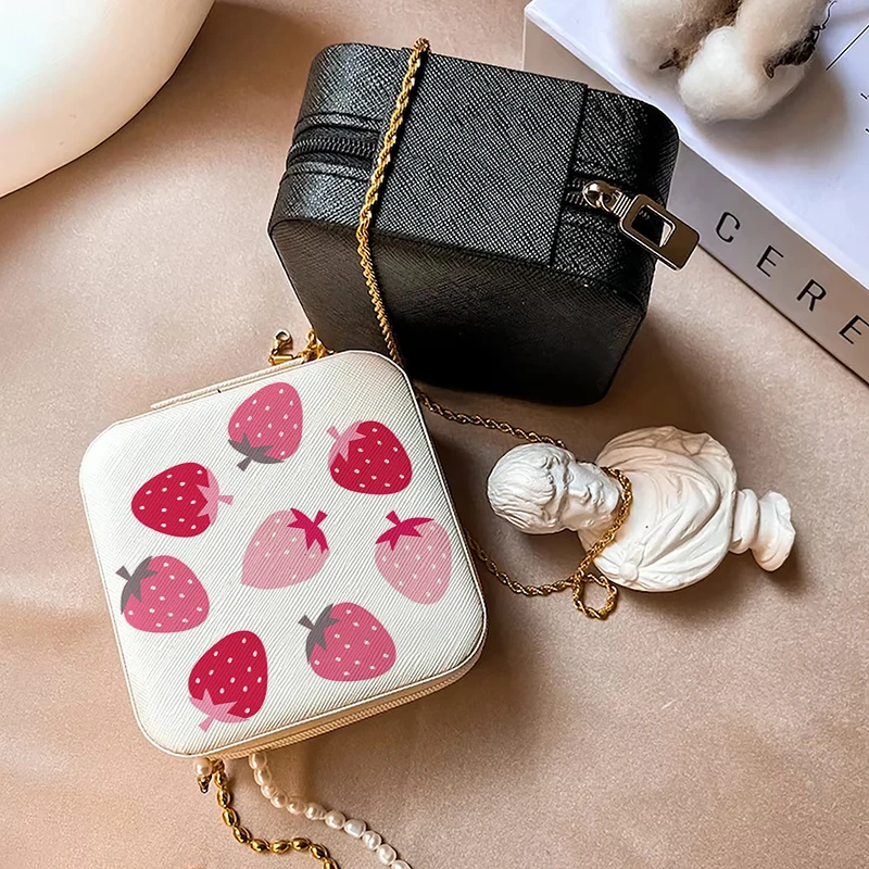 1pc Strawberry Fields Portable Jewelry Storage Box, Simple Jewelry Organizer Box,Gifts Box For Women