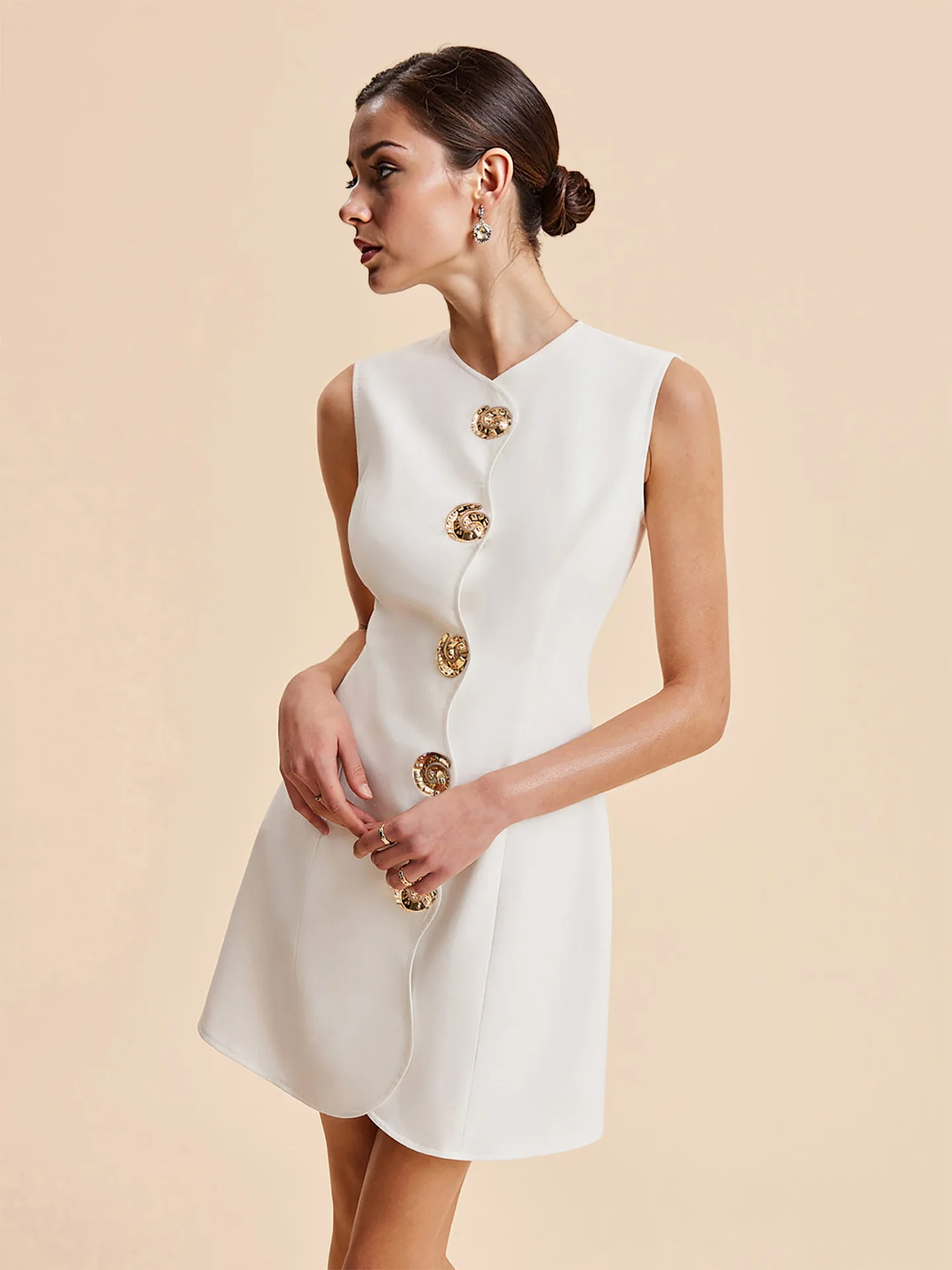 

2026 Summer New Elegant Sleeveless Mini Dress Women O-neck Gold Button Slim A-line Party Office Lady Dresses.