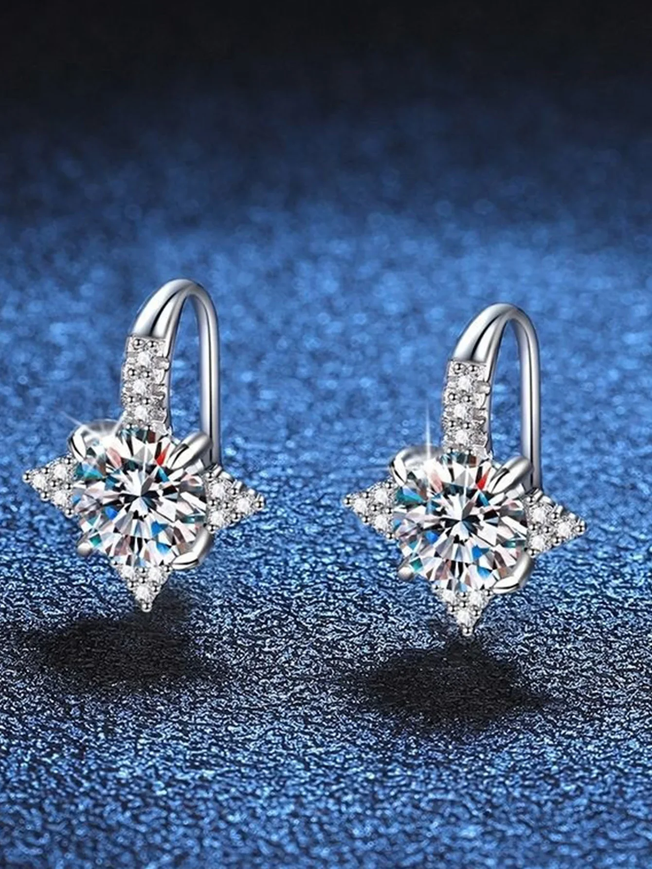 925 Sterling Silver Earring Moissanite Earring Four-Pointed Star Earrings Clip on Earring Fashion with Gra Certificate