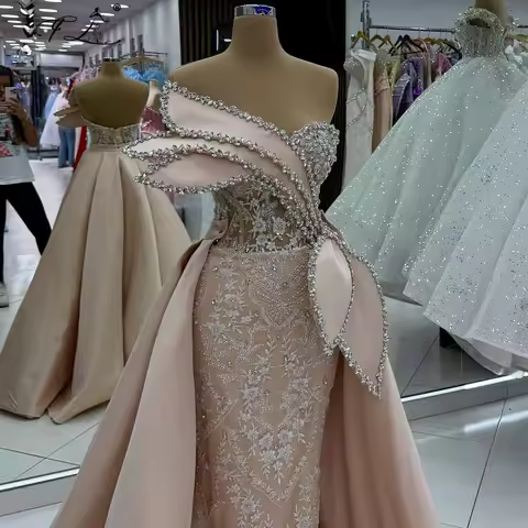 Luxury Crystal Evening Dress With Flower Beads And Mermaid Train Champagne Pink Evening Dress Elegant Party Gown Customizable