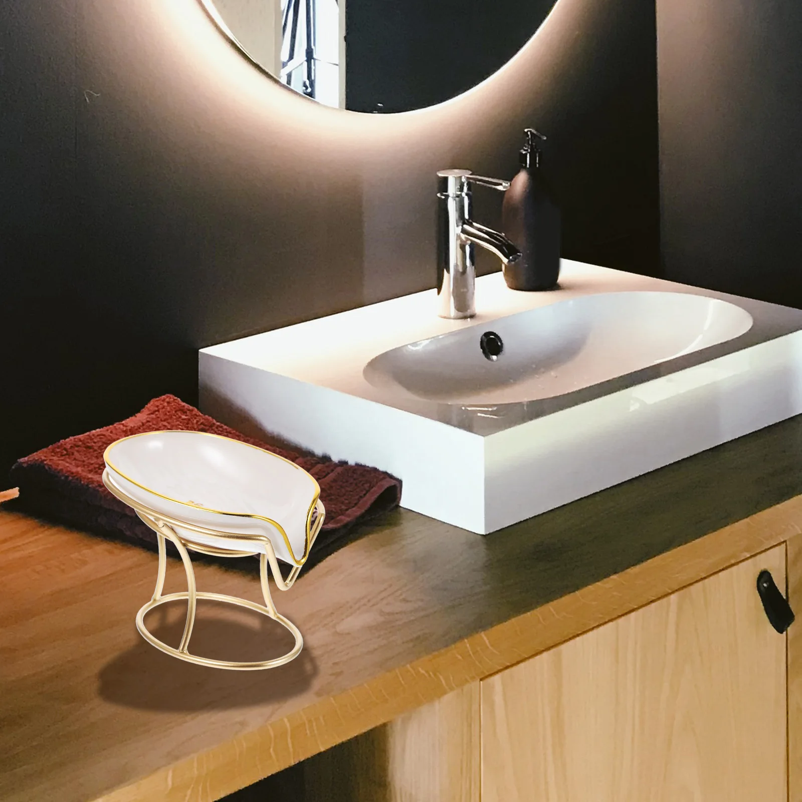 

Self Draining Soap Tray Tilted Detachable Design Easy Clean Sturdy Non-Deformation Bathroom Kitchen Toilet Soap Holder Organizer