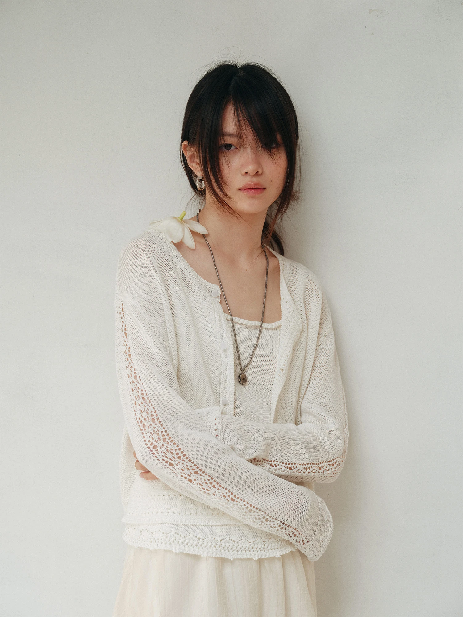 Summer White Hollow out Knitted Cardigan Women's New Style Air Conditioning Cover up Top Sleeveless round Neck Long Sleeve