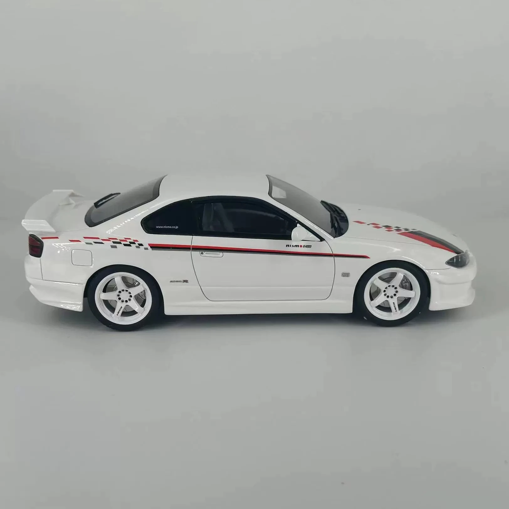 1:18 Scale S15 NISSAN SILVIA NISMO Resin Car Model Collection Souvenir Display Ornaments Vehicle Toy