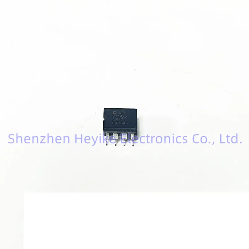 새로운 IC AD711CQ AD711SQ/883B AD711AQ AD711BQ AD712AQ AD712BQ AD712SQ AD712SQ/883B AD713SQ/883B AD713AQ AD713BQ AD713TQ