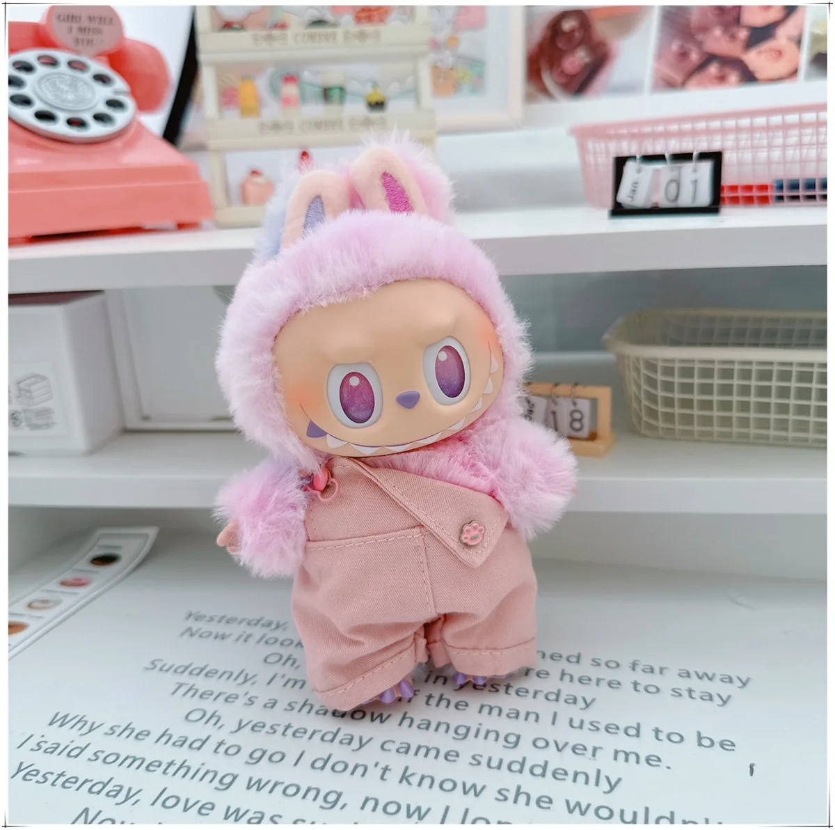 Labubu 3.0 Big Into Energy Pantaloni con bretelle per bambole da 15/17 cm Abbigliamento da lavoro quotidiano Accessori per bambole