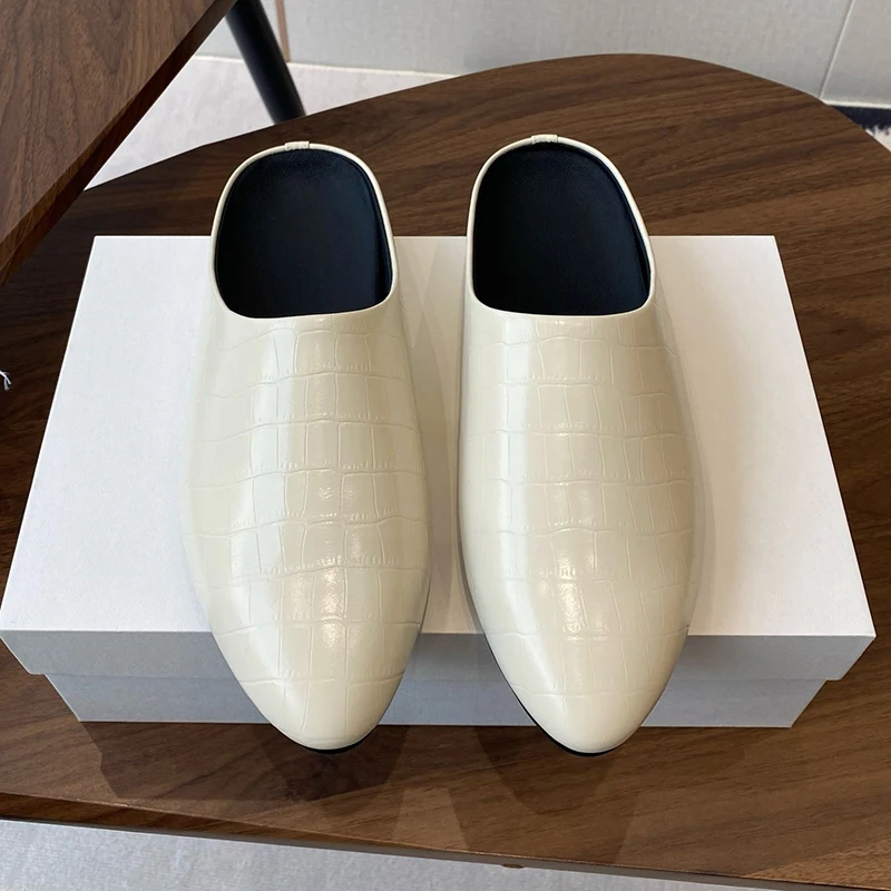 Women Retro Flat Bottom Half Slipper Pointed Toe Genuine Leather Embossed Design Mules Summer Versatile Closed Toe Slippers