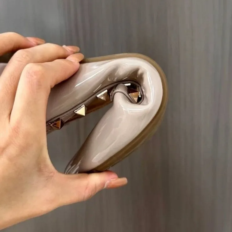 لينة سوليد الداخلية زيادة حذا فردي للسيدات الخريف جديد أشار تو برشام الضحلة الانزلاق على عدم الانزلاق أحذية بكعب منخفض