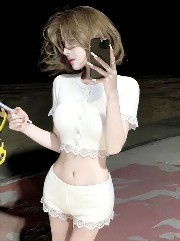 

Комплект из двух предметов: укороченные шорты с высокой талией и топ для похудения, женский модный весенний новый дизайн, стиль Pure Desire Sweet Spicy, повседневный элегантный комплект