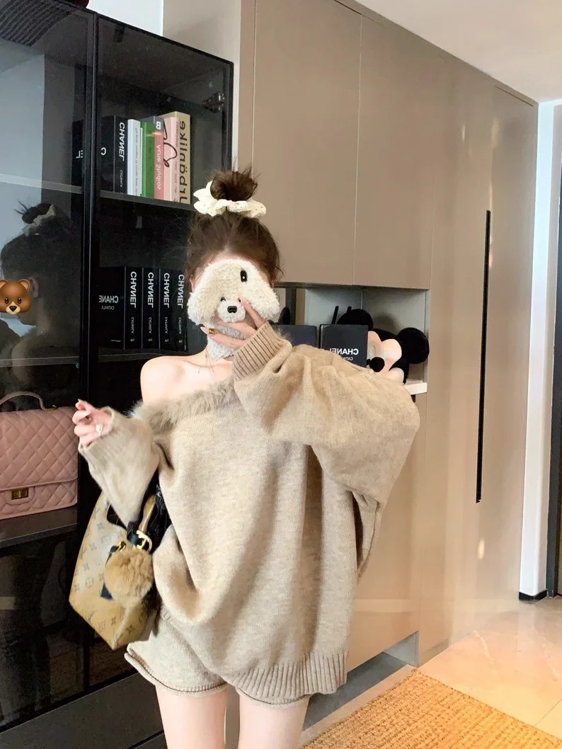 

Kumikumi Pure Desire Set with Fur Collar Diagonal Shoulder Long Sleeve Women's Spring High Waist Straight Casual Shorts Two P...