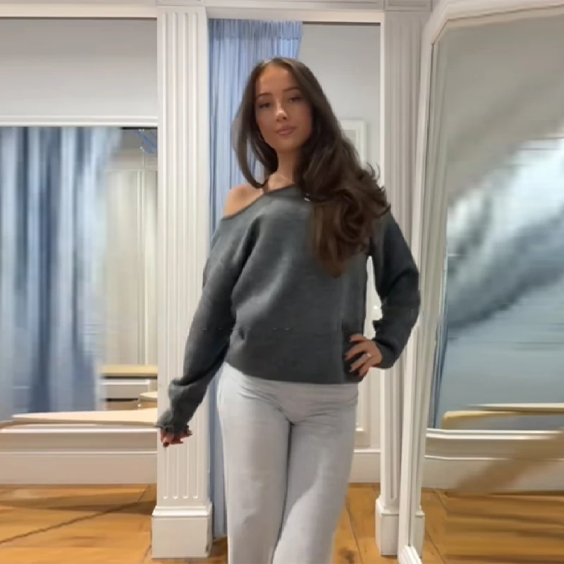 

Women's Trendy Sequined Wing Pattern Knit Pullover Autumn Versatile Casual Off-shoulder Knitwear 2025 New Loose Office Sweater