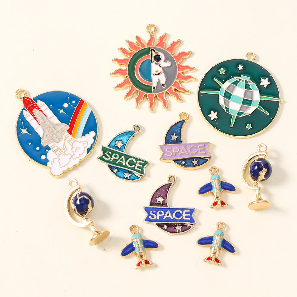 10pcs Enamel Airplane Globe Astronaut Sun Moon Charms Pendants For Earrings Bracelets DIY Jewelry Making