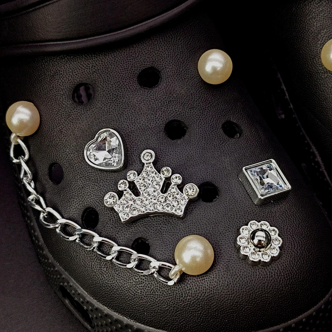 Шикарные подвески для обуви с серебряной короной для королевской обуви, комплект украшений для садовой обуви, женские элегантные аксессуары, декор тапочек для свадьбы, пляжной вечеринки