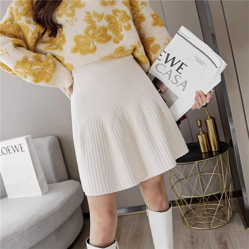 

Stylish Soft Ribbed Short Skirts Women Autumn Winter Warm Knitted Mini Skirt Temperament High Waist A-Line Pleated Skirt Woman