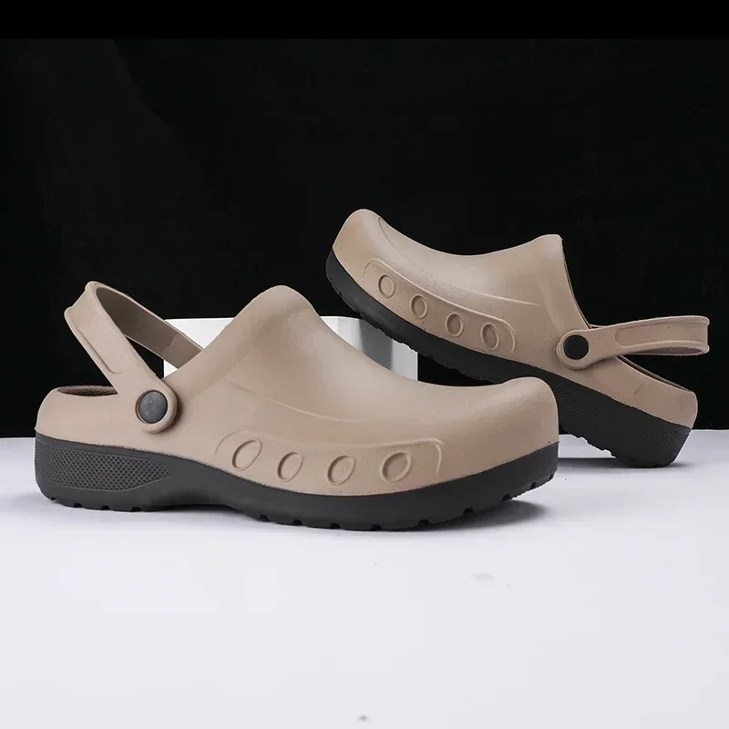 Sepatu koki Anti slip pria, Sandal koki bakiak dapur EVA injeksi Anti slip sol luar nyaman Taman ukuran besar 36-49