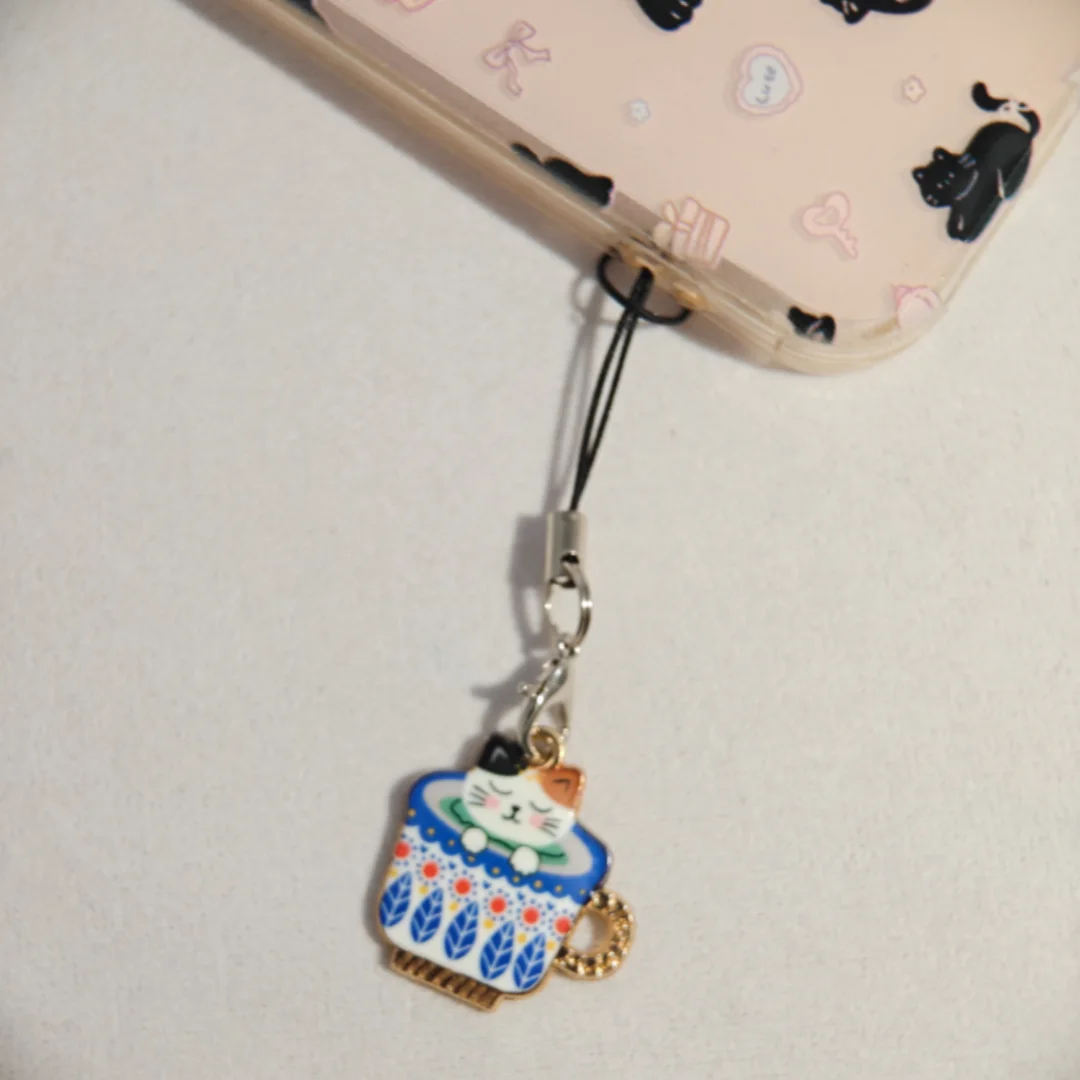 

Retro Patterned Tea Cup Cat Lanyard, Multi-Colored Patterned Cat Design, Suitable for Preventing Loss of Mobile Phones and Keys, Cute Cat Tea Cup Pattern, Portable and Anti-Loss, Compatible with Multiple Devices